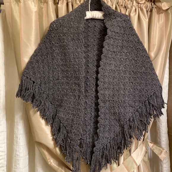 Sweaters - New handmade acrylic crochet shawl w/fringe 36”drop-neck to bottom point